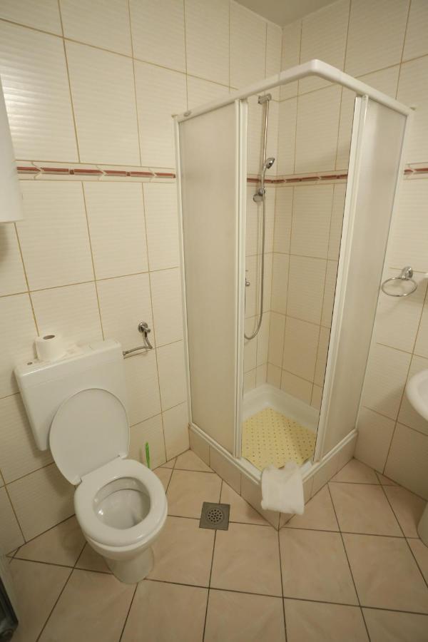 Rustika Sobe Bed & Breakfast Osijek Exterior foto